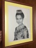 รูปพิมพ์เก่าสมเด็จพระราชินีขาวดำในกระดาษสำนักพุทธบูชาอย่างหนา
