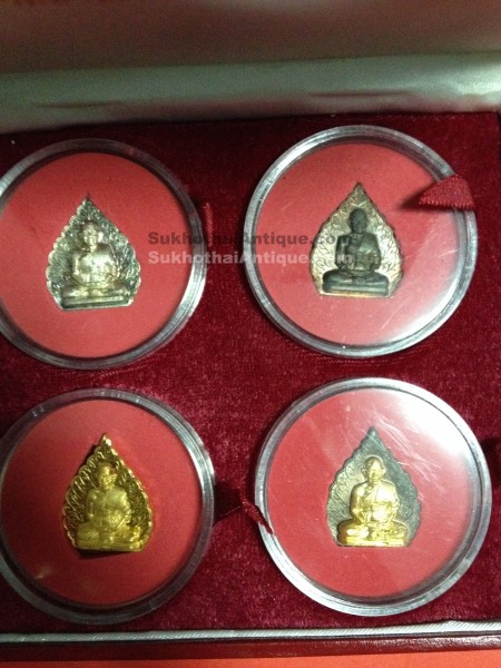 เหรียญใบโพธิ์หลวงพ่อคูณรุ่นค้ำคูณมรดกไทยปี 2536 ชุดใหญ่มี 4(ทองนะวะเงินและทองแดง)