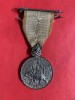 เหรียญชัยสมรภูมิสงครามเอเชียบูรพา พ.ศ.2484 สมเด็จพระนเรศวรมหาราช-กู้ชาติ (เนื้อตระกั่ว)สวยสมบูรณ์พร้อมแพรแถบ
