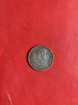 เหรียญหนึ่งบาทช้างสามเศียรเนื้อเงินสมัย ร.6 พ.ศ.2460 สวยงามคมชัดเดิมๆ