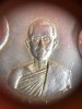 เหรียญทองแดงพระครูสุจิตสีลาจารย์(หลวงปู่ต๊วน) บล็อกนิยมไหล่ขีด ฉลองอายุครบ 60 ปี พ.ศ. 2517กะไหล่เงินเลี่ยมพลาสติกพร้อมใช้