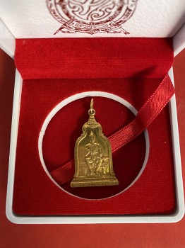 เหรียญพ่อขุนรามคำแหงลายสือไทยเนื้อทองคำ ปี2510 หนักประมาณ 1 บาท