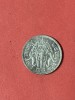 เหรียญร.6 เนื้อเงินสองสลึง ตราพระบรมรูป - ไอราพต ปี พ.ศ.2462 “มีจุด” หางยาว  สวยงามผิวเดิมคมชัด  เป็นแบบที่หายาก
