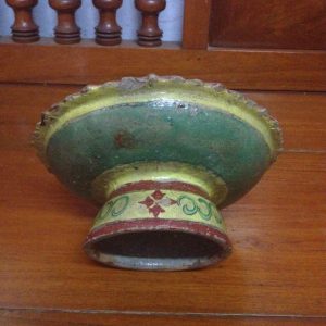 จานเชิงโบราณเก่าสมัยอยุธยา สีเหลืองเขียวใบกลาง สภาพสมบูรณ์ไม่มีการซ่อมเลย หายากแล้วสภาพนี้ (สผ.ขนาด 8") - Image 3