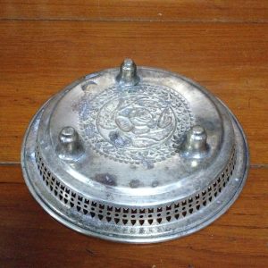 ถาดสัมฤทธิ์เก่าขนาด เส้นผ่าศูนย์กลาง 8 "มีรูปช้างอยู่กลางถาด - Image 3