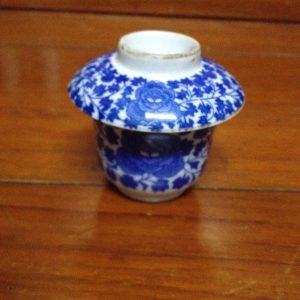 ถ้วยน้ำชากังใสลายดอกไม้พร้อมฝา - Image 3