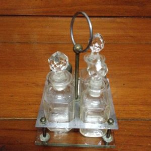 ชุดเครื่องปรุงแก้วแบบแก่าหาดูได้ยากขึ้นทุกวัน ชุดที่ 2 - Image 4