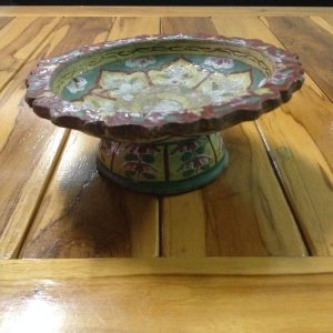 จานเชิงโบราณเก่าสมัยอยุธยา สีเหลืองเขียวใบเล็กด้านใต้มีลายต่อดอก สภาพใช้สมบูรณ์ไม่มีการซ่อมเลย หายากแล้วสภาพนี้ - Image 2