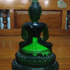 พระแก้วสำนักพุทธรัตนประทีปปางสมาธิ สีเฃียวองค์ใหญ่ มีเหลือบรุ้ง - Image 3