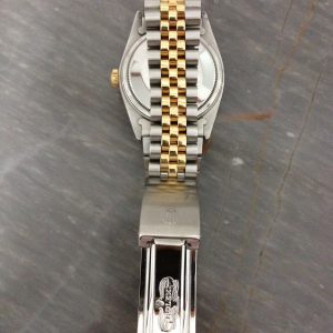 นาฬิกาRolex รุ่น Datejust 1603 สภาพเก็บเก่าแทบไม่ได้ใช้กรอบฝังเพชร สวยมากพร้อมกล่องไม้เดิมๆ - Image 2