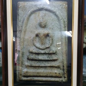 รูปพระสมเด็จวัดระฆังใส่อยู่ในกรอบไม้อย่างดีขนาด 22" x 16" - Image 3