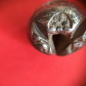 พดด้วงเนื้อเงินเม็ดหนึ่งบาทหนัก 14.19 กรัม ตอก4 ตรา น่าจะเป็นสมัยสุโขทัยหรืออยุธยา ตอกตราได้สวยงามคมชัดมากๆ - Image 4