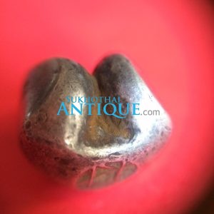 พดด้วงเนื้อเงินเม็ดหนึ่งบาทสมัยรัตนโกสินทร์ ตราเฉลว  2 ตรานน.ประมาณ15.05กรัม - Image 3