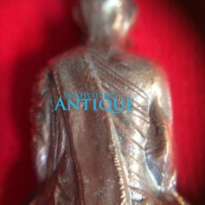 รูปหล่อลอยองค์หลวงพ่อเดิม รุ่นปรากฎการณ์ เดิม ปั้มพิมพ์นิยม  ย้อนยุค พ.ศ. 2492 เนื้อนวะโลหะ ออกจากวัด จำนวนจัดสร้าง 1009 องค์ - Image 4