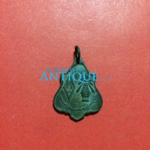 เหรียญพระพุทธชินราชเนื้อเงิน ปี 05 หลังอกเลา กับ พานพระศรี วัดพระศรีมหาธาตุ สวยงามคมชัดมากๆ - Image 2