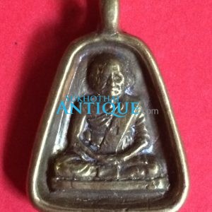 เหรียญจอบ หล่อรุ่นแรก หลวงพ่อเกตุ วัดศรีเมือง อ,กงไกรลาศ จ.สุโขทัย - Image 1