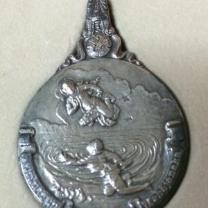 เหรียญพระมหาชนกเนื้อเงินพิมพ์ใหญ่พร้อมกล่องและหนังสือเล่มใหญ่ปกแข็งสีแดงสวยงาม เหรียญที่ 1 - Image 4