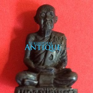 หล่อหลวงปู่จันทร์วัดป่าข่อย อ.สวรรคโลก จ.สุโขทัย รุ่น 1 ตอกโค๊ตคมชัดสวยงามมาก - Image 2