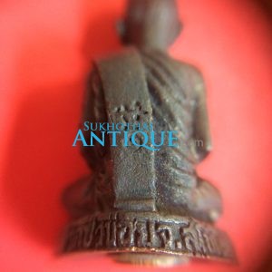 หล่อหลวงปู่จันทร์วัดป่าข่อย อ.สวรรคโลก จ.สุโขทัย รุ่น 1 ตอกโค๊ตคมชัดสวยงามมาก - Image 3