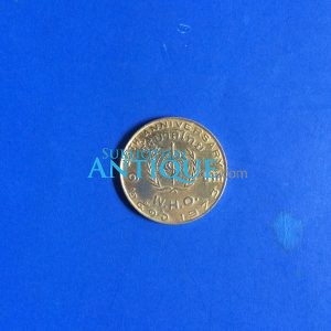 เหรียญหนึ่งบาทองค์การอนามัยโลก(WHO)เนื้อกะไหล่ทอง ปี พ.ศ. 2516 - Image 2