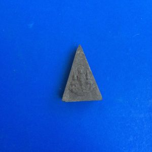 พระกำลังแผ่นดิน มวลสารจิตรดาออกวัดบวรรุ่นแรกปี 2539 ผ่านพิธีพุทธาภิเษก ด้านหลังมีตรากาญจนาภิเษก - Image 2