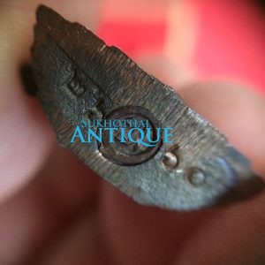 พระพุทธชินราช รุ่น ปฏิสังขรณ์ เนื้อนวะโลหะใต้ฐานอุดกริ่งตอกเลข 26 60 - Image 4