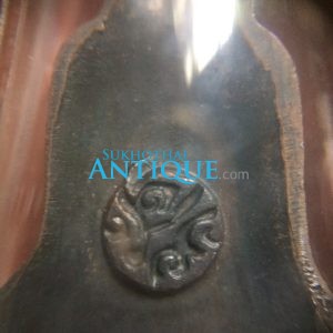 พระหูยานหลัง จปร.รุ่นปืนแตกปี พ.ศ.2513 ฉลอง100ปี วัดราชบพิตร เนื้อทองแดง ในหลวงเขาร่วมพิธี หลวงปูโต๊ะเขาบร่วมปลุกเสก - Image 3