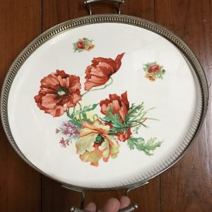 ถาดกระเบื้องโบราณกลมสมัย ร.5 ขนาด สผ.14" ดอกสไตล์ “วิคตอเรีย”  มีร้าวอยู่ครึ่งเส้น นอกนั้นสมบูรณ์มาก - Image 2