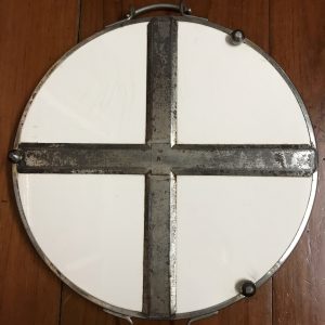 ถาดกระเบื้องโบราณกลมสมัย ร.5 ขนาด สผ.14" ดอกสไตล์ “วิคตอเรีย”  มีร้าวอยู่ครึ่งเส้น นอกนั้นสมบูรณ์มาก - Image 4