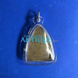 หล่อปั้มองค์ลอยหลวงพ่อพรหม วัดช่องแต เนื้อ ทองเหลืองฝาบาตร ไม่ทราบรุ่น ใหญ่มากสวยงามคมชัด เลี่ยมพลาสติก - Image 2