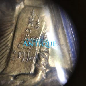 หล่อปั้มองค์ลอยหลวงพ่อพรหม วัดช่องแต เนื้อ ทองเหลืองฝาบาตร ไม่ทราบรุ่น ใหญ่มากสวยงามคมชัด เลี่ยมพลาสติก - Image 4