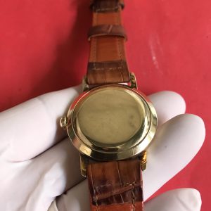 นาฬิกา Omega ออโตเมติกขาสิงห์ หน้าลายสักหลาด ตัวเรือนทองคำเก่า 18 K สภาพดีเก่าเก็บงามเดิม ยกเว้นสายหนังเปลี่ยนใหม่ - Image 3