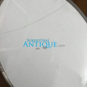 ถาดกระเบื้องโบราณ รูปไข่ขนาด 10"X14"ดูจากปีด้านหลังจะตรงกับพ.ศ.2257 สมัยของพระเจ้าอยู่หัวท้ายสระ  สภาพเดิมมีร้าวอยู่หนึ่งเส้น - Image 4