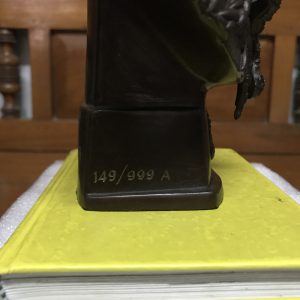 องค์หล่อในหลวงร.9 ครึ่งองค์ขนาด9"เนื้อโลหะผสม จัดสร้างเพื่อหารายได้ซื้อเครื่องมือแพทย์รพ.ศิริราช หมายเลข149/999A - Image 4