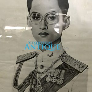 รูปถ่ายในหลวงทรงชุดจอมทัพจากภาพวาด - Image 2