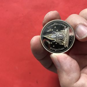 เหรียญพระพุทธชินราชรุ่น เพิร์ช เนื้อเงินขัดเงา ปี 2536 วัดพระศรีรัตนมหาธาตุ พิมพ์ใหญ่ เลี่ยมตลับเงินโบราณสวยงามพร้อมใช้ - Image 4