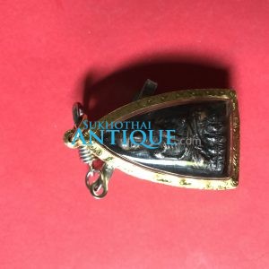 หลวงปู่ทวดหลังเตารีด พิมพ์ใหญ่ปั้มซ้ำเนื้อเถื่อนสวยแชมป์เลี่ยมทองคำกันนำ้ - Image 4