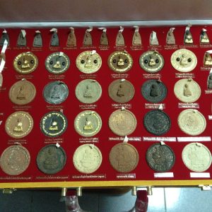 หลวงปู่ทวดรุ่น ปาฏิหาริย์ วัดห้วยมงคล ชุดใหญ่ ครบชุด 48 องค์ - Image 2