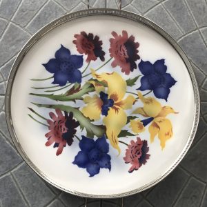 ถาดกระเบื้องโบราณ สผ. 16" ลายดอกเต็ม ประกอบด้วยสีแดง 4 นํ้าเงิน 3 และเหลือง 2 - Image 2