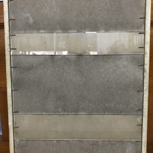 รูภาพในหลวงกับพระราชินีสีสวยสด ทรงผูกหูกระต่ายประทับคู่ยามราตรี ขนาด 161/2"X23" - Image 4