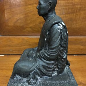 พระบูชา พระครูจันทร์ วัดป่าข่อย อ.สวรรคโลก เนื้อโลหะ ขนาดหน้าตัก 5" จัดสร้าง วันที่ 24 ธันวาคม 2538 สมบูรณ์สวยงามมากๆ - Image 2