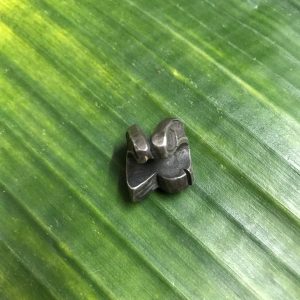 เงินเจียงเนื้อเงินปีกเล็ก ตอกตรา แสบและตราอี่นๆรอบตัว - Image 2