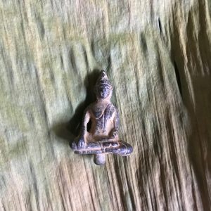 พระยอดธงเนื้อเก่าโลหะพิมพ์สวยงาม - Image 2