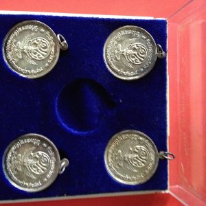 เหรียญเงินพระปิยะมหาราช จปร.ทรงครุฑลงยา ที่ระลึกสร้างพระวิหารวัดวังพระธาตุ(ท้าวแสนปม) จ. กำแพงเพชร - Image 4