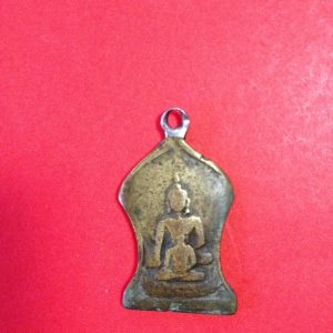 หลวงพ่อสองพี่น้องวัดหนองโว้ง จ.สุโขทัย เนื้อทอง ห่วงเชื่อมหล่อโบราณรุ่น 1 ปี พ.ศ. 2472 ปลุกเสกโดยพระมหาโต๊ะ วัดเลียบ (วัดราชบูรณะ ) - Image 2