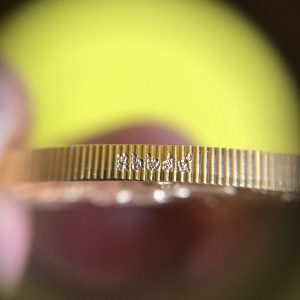 เหรียญพระพุทธเทวาราชปฎิมากรปิดทอง รูปไข่ ด้านหลังเป็นรูปพระอินท์ทรงช้างสามเศียร  ขอบเฟืองมีตอกโค๊ตกำกับ - Image 4