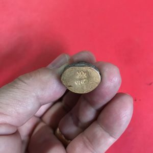 พระกริ่งชินบัญชรเนื้อนวโลหะหล่อโบราณผสมมวลสารกริ่งชินบัญชรหลวงปู่ทิมและกริ่งหลวงปู่โต็ะก้นอุดทองคำ ตอกโค๊ตองค์ที่35ใต้ฐาน - Image 4