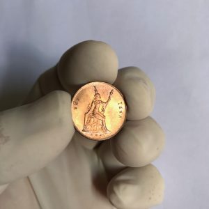 เหรียญทองแดงพระบรมรูป-พระสยามเทวาธิราช หนึ่งโสฬส ร.5 ปี ร.ศ.118 ผิวรุ่งเดิมสภาพเก็บได้ดีใหม่เอี่ยมมากๆ (  UNC ) - Image 2