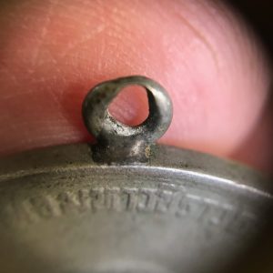 เหรียญพระราชทานกำเนิดรักษาดินแดง ร.6 ปี2505 ห่วงเชื่อม เนื้อ อัลปาก้า พิมพ์ใหญ่ เหรียญที่ 3 - Image 4