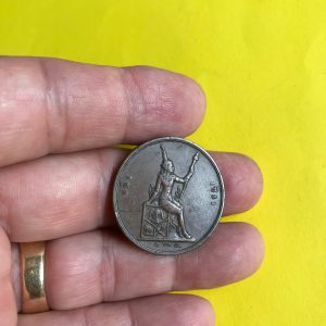 เหรียญทองแดง 1 เซี้ยว  ร.ศ.124  สมัยรัชกาลที่ 5 หน้าหลัง-ตรง  พระบรมรูป - พระสยามเทวาธิราช สภาพสวยงามสมบูรณ์ - Image 3